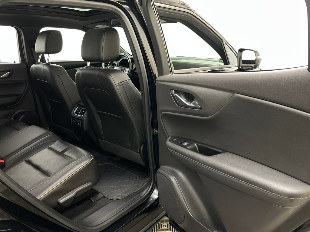 Used 2019 Chevrolet Blazer Premier w/ Sun and Wheels Package FWD image 44