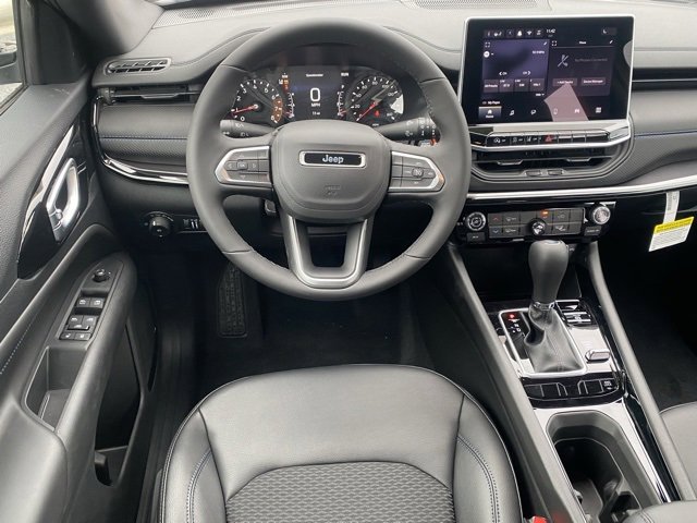 New 2026 Jeep Compass Latitude image 35