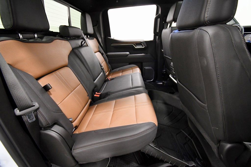 Used 2026 Chevrolet Silverado 1500 High Country image 18