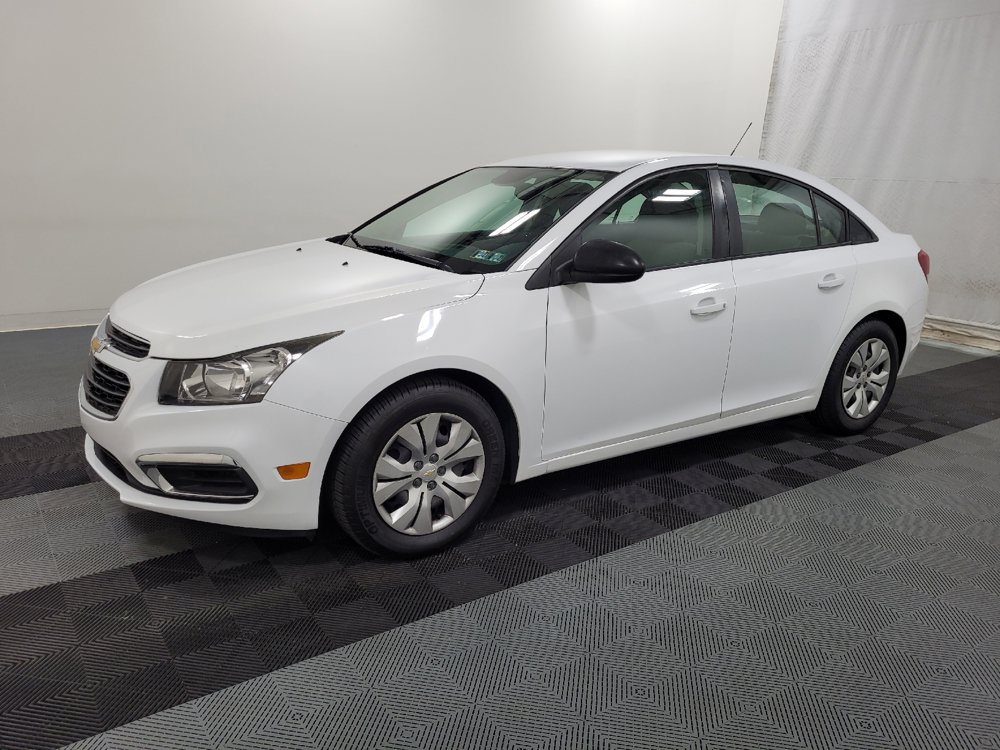 Used 2016 Chevrolet Cruze LS FWD image 2