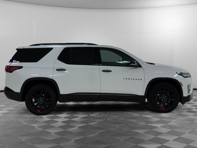 Used 2023 Chevrolet Traverse Premier w/ Redline Edition AWD/4WD image 6