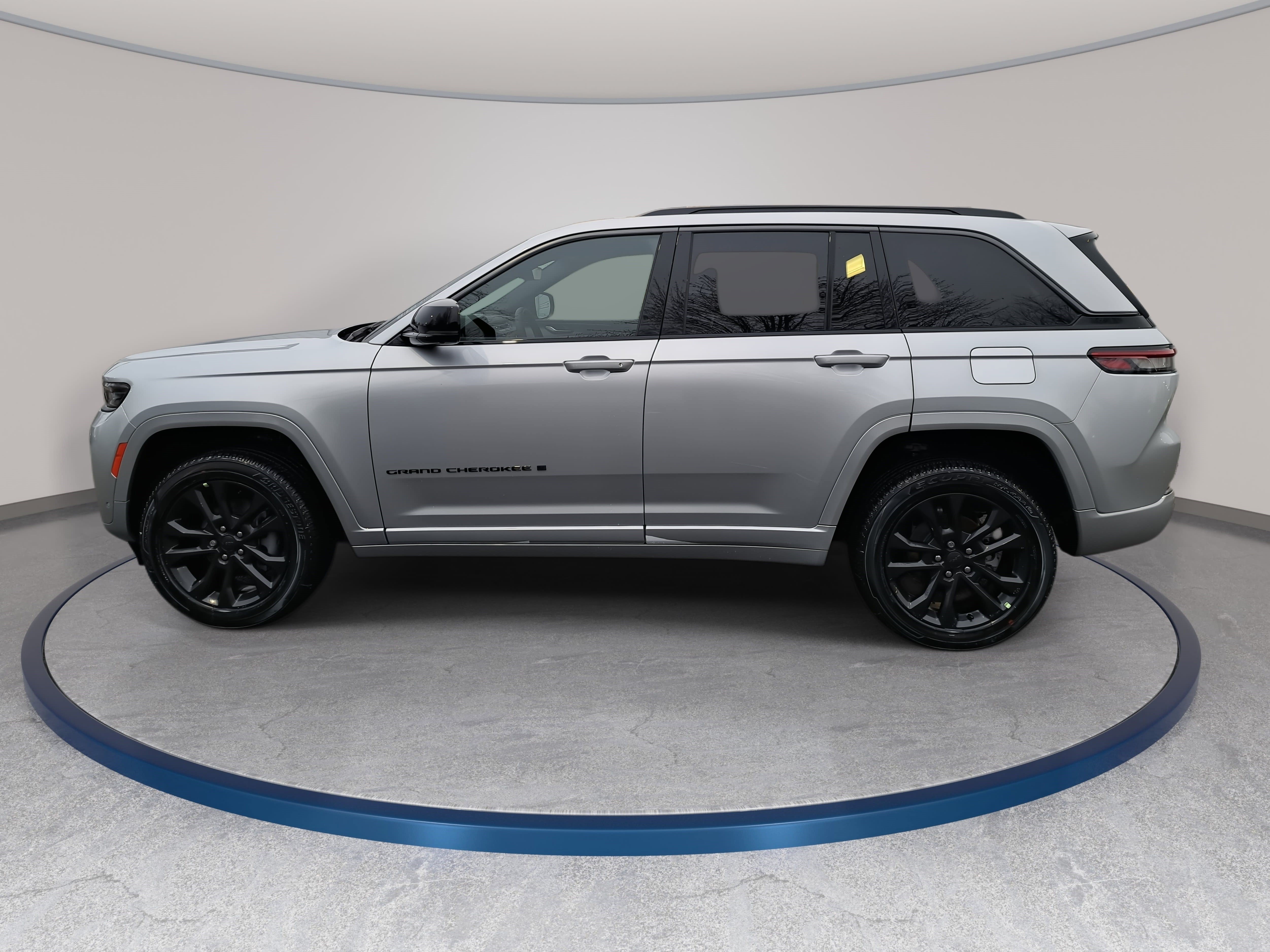 New 2026 Jeep Grand Cherokee Limited Reserve AWD/4WD image 8