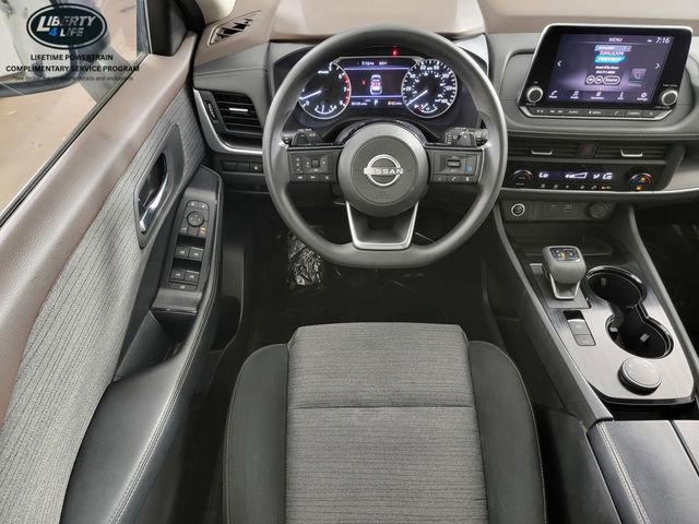 Used 2023 Nissan Rogue SV AWD/4WD image 25