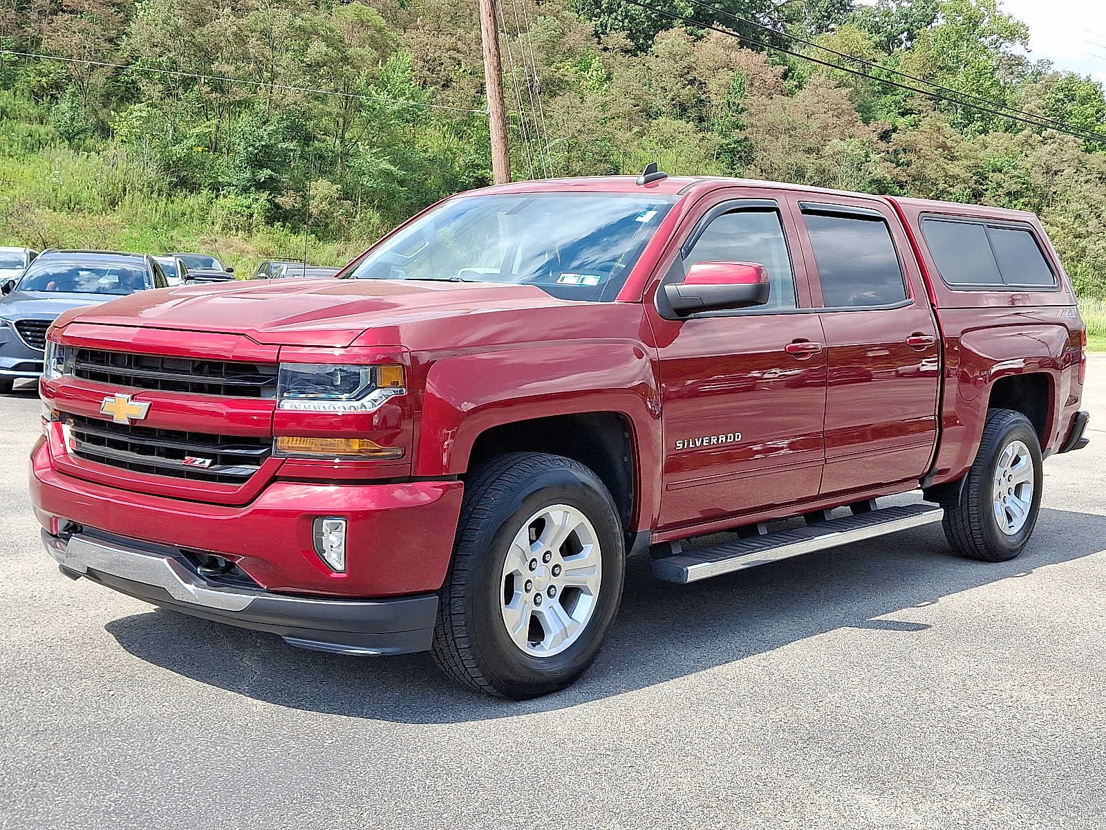 Used 2018 Chevrolet Silverado 1500 LT w/ All Star Edition AWD/4WD image 3