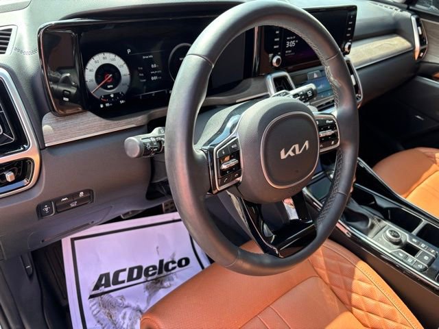 Used 2023 Kia Sorento SX Prestige AWD/4WD image 14