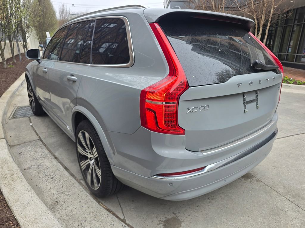 Used 2025 Volvo XC90 T8 Plus w/ Protection Package Premier image 4