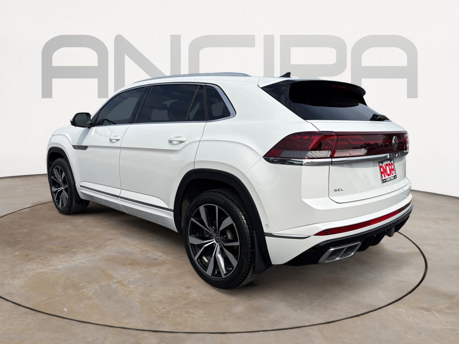 Used 2024 Volkswagen Atlas Cross Sport SEL Premium R-Line AWD/4WD image 8