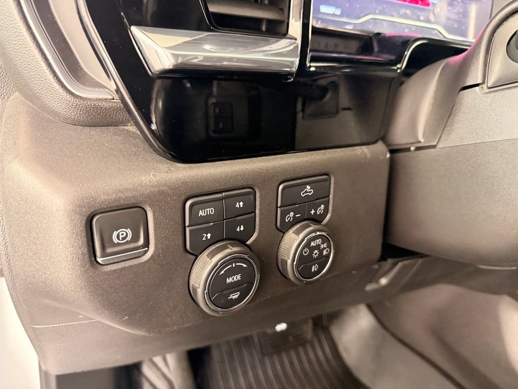 Used 2024 Chevrolet Silverado 1500 LT Trail Boss w/ Protection Package AWD/4WD image 28
