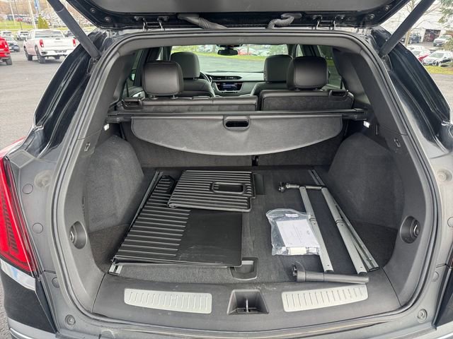 Certified 2023 Cadillac XT5 Premium Luxury w/ LPO, Floor Liner Package AWD/4WD image 19