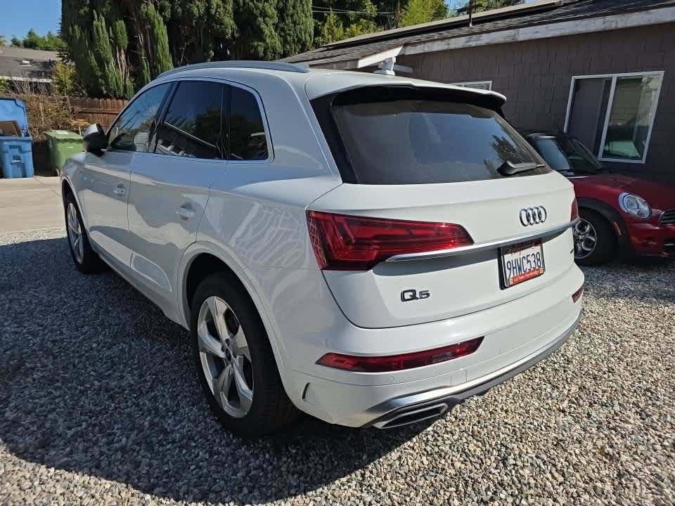 Used 2023 Audi Q5 2.0T Premium Plus w/ Premium Plus Package AWD/4WD image 2