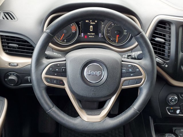 Used 2017 Jeep Cherokee Sport w/ Cold Weather Group AWD/4WD image 24