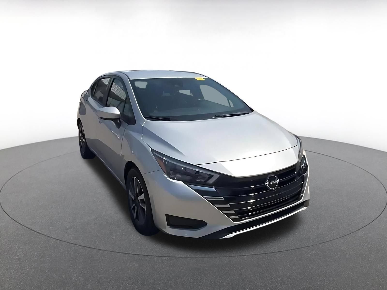 Used 2025 Nissan Versa SV FWD image 3