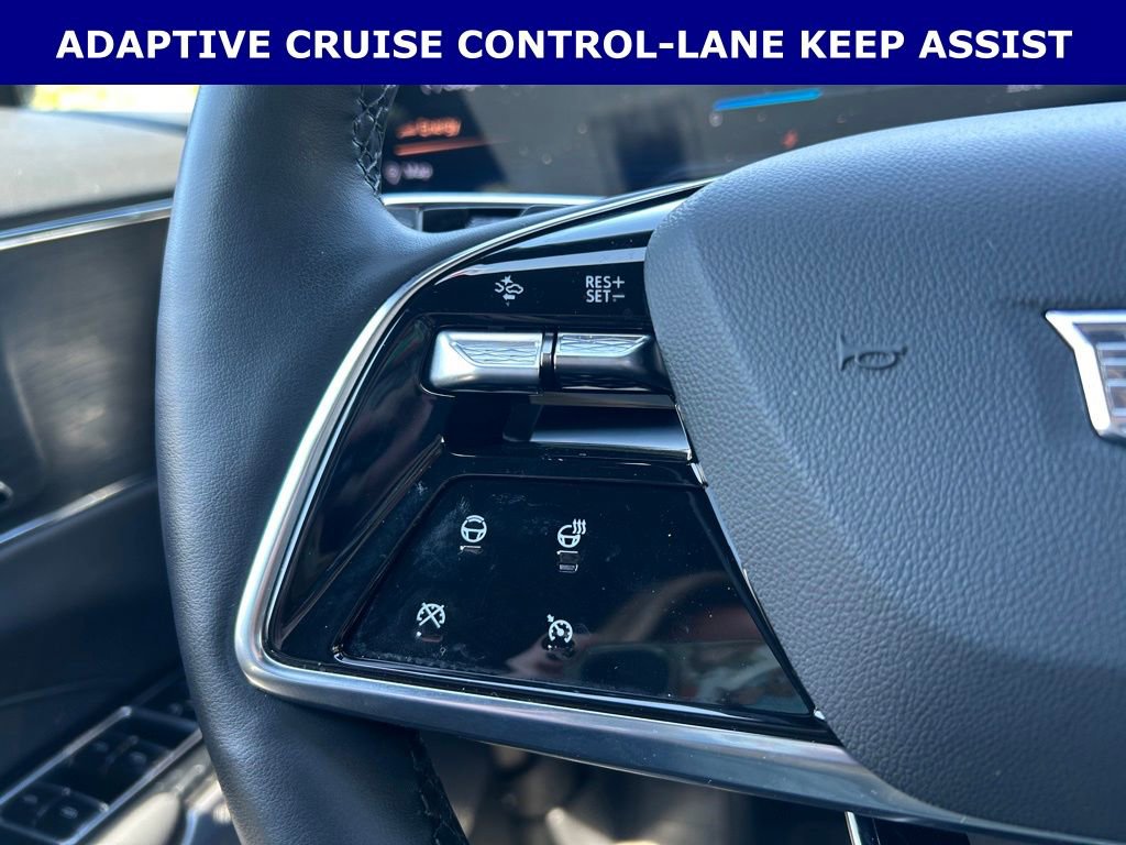 Used 2023 Cadillac Lyriq 2WD image 16