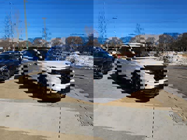 Used 2024 Honda CR-V Sport-L image 3