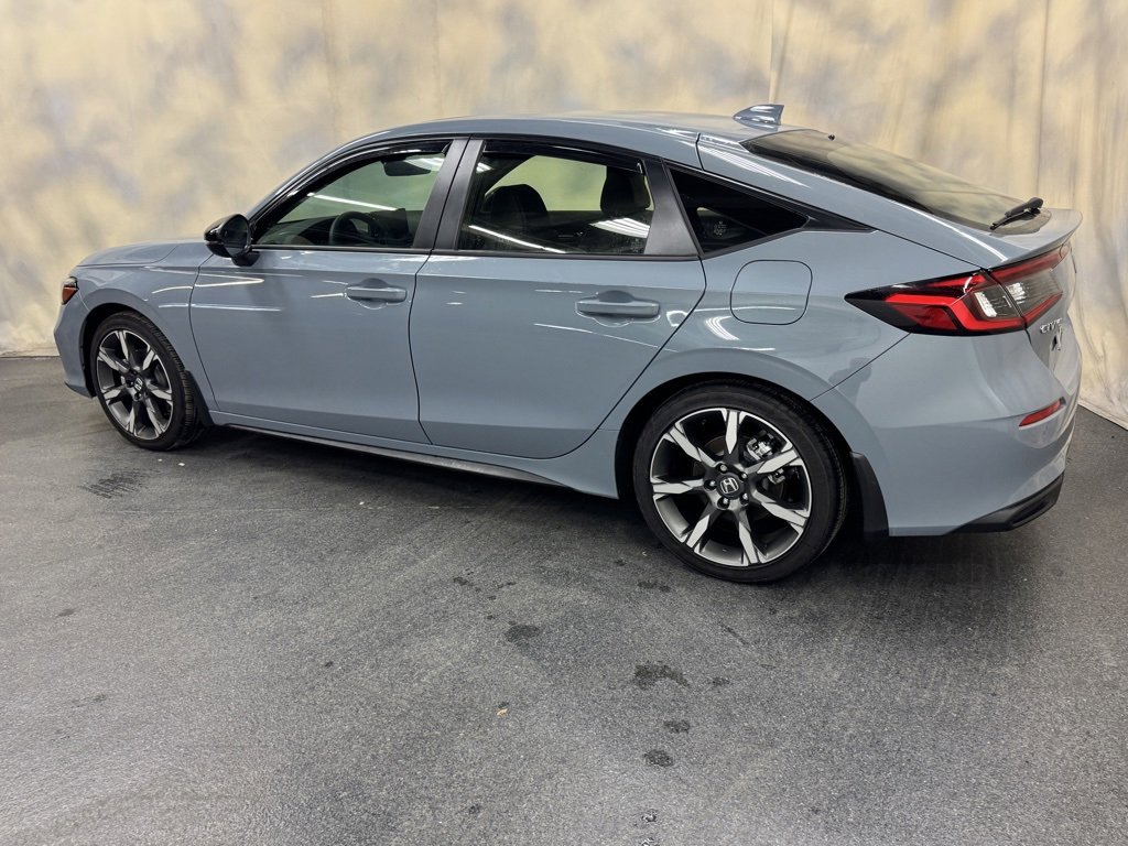 Used 2025 Honda Civic Sport Touring image 4