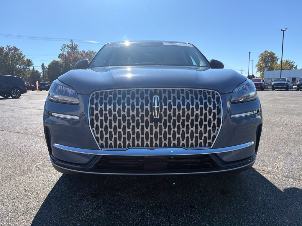 Used 2023 Lincoln Corsair AWD image 5