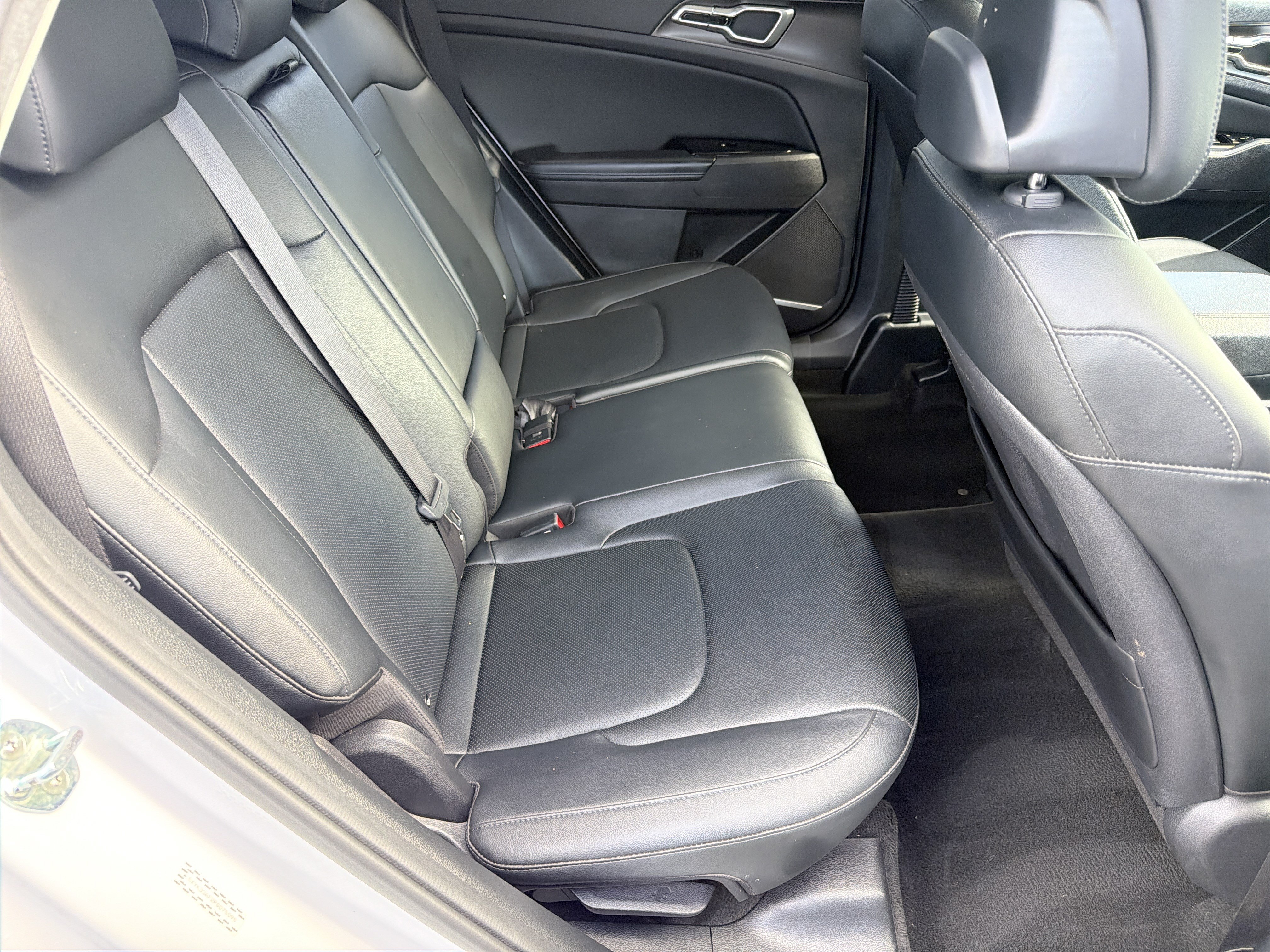 Used 2023 Kia Sportage EX FWD image 14