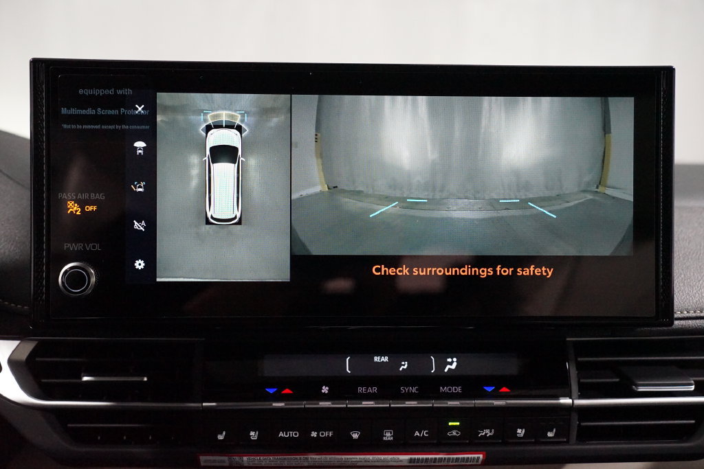 New 2026 Toyota Sienna Platinum AWD/4WD image 20