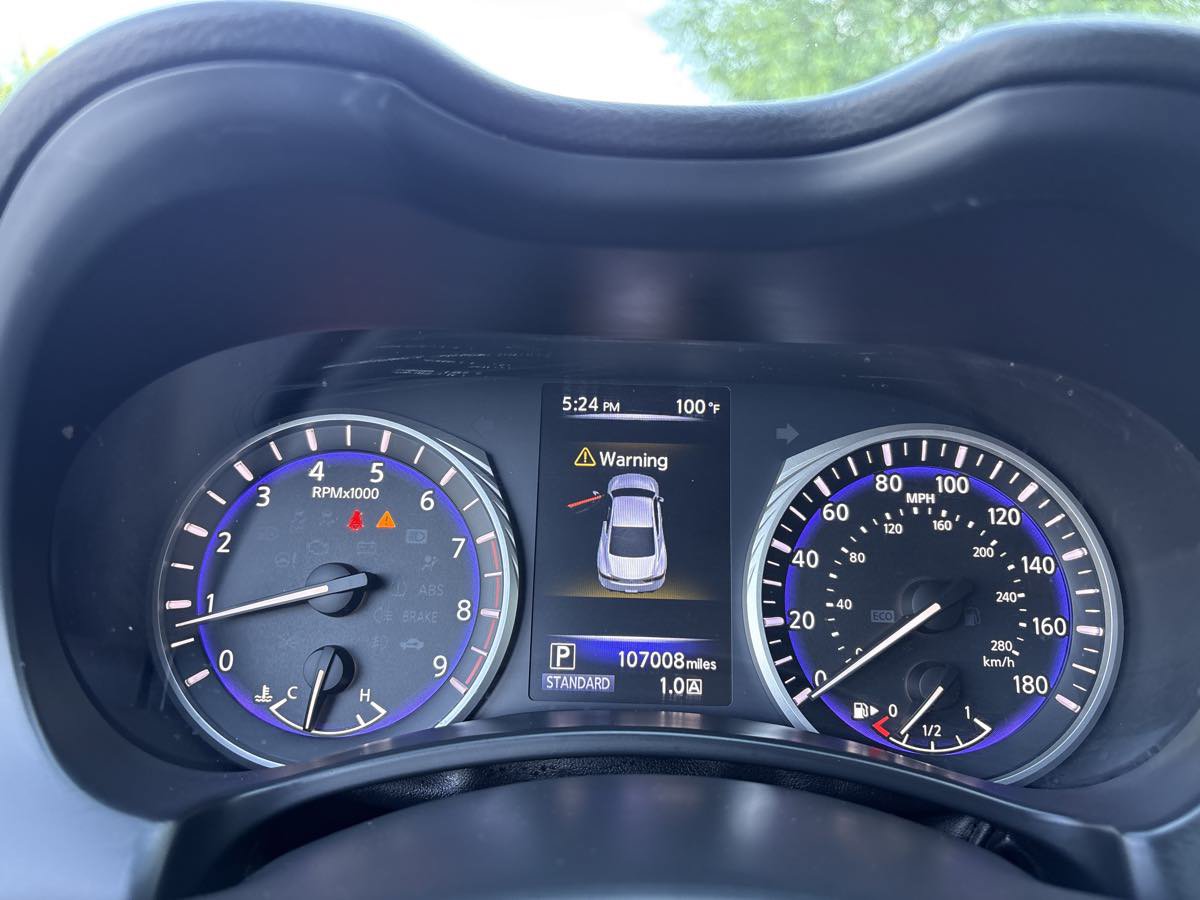 Used 2018 INFINITI Q60 Red Sport 400 w/ Sensory Package 3.0T Sport RWD image 23