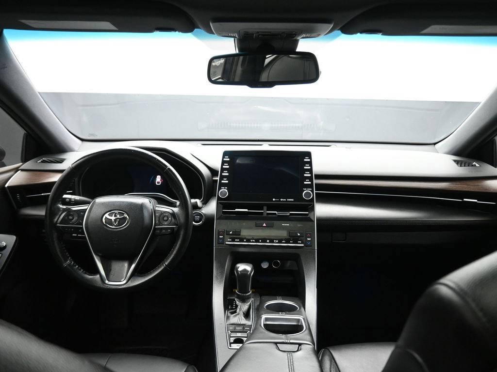 Used 2022 Toyota Avalon XLE w/ Moonroof Package image 37