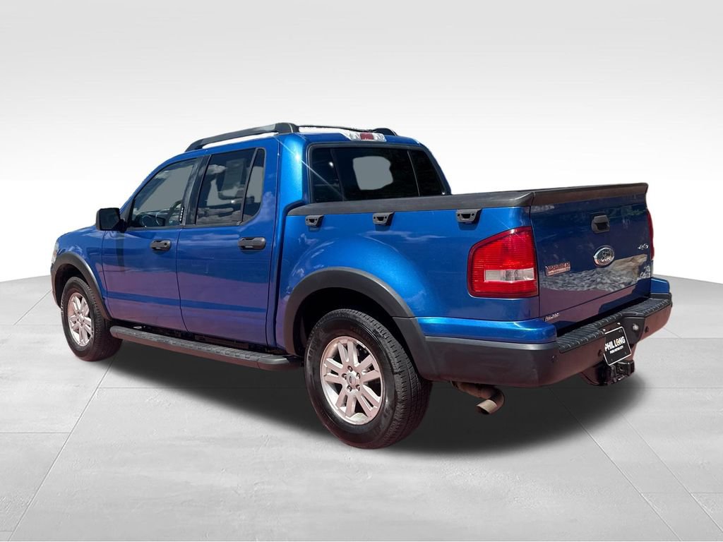Used 2010 Ford Explorer Sport Trac XLT AWD/4WD image 5