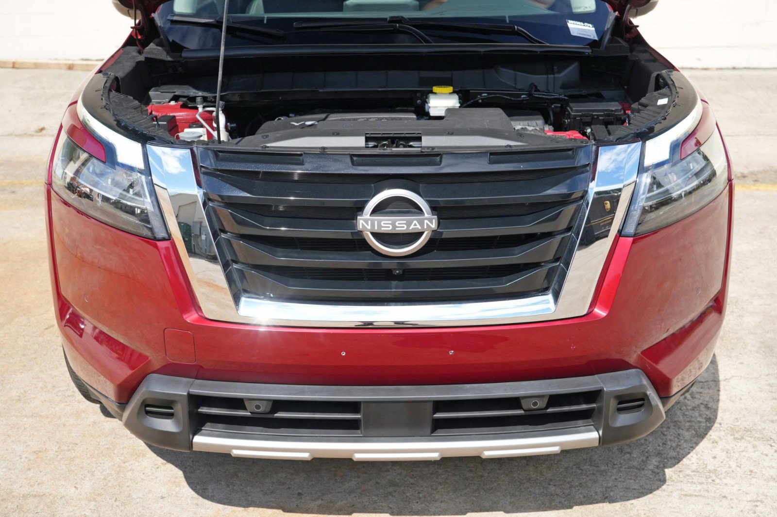 Used 2023 Nissan Pathfinder SL FWD image 7