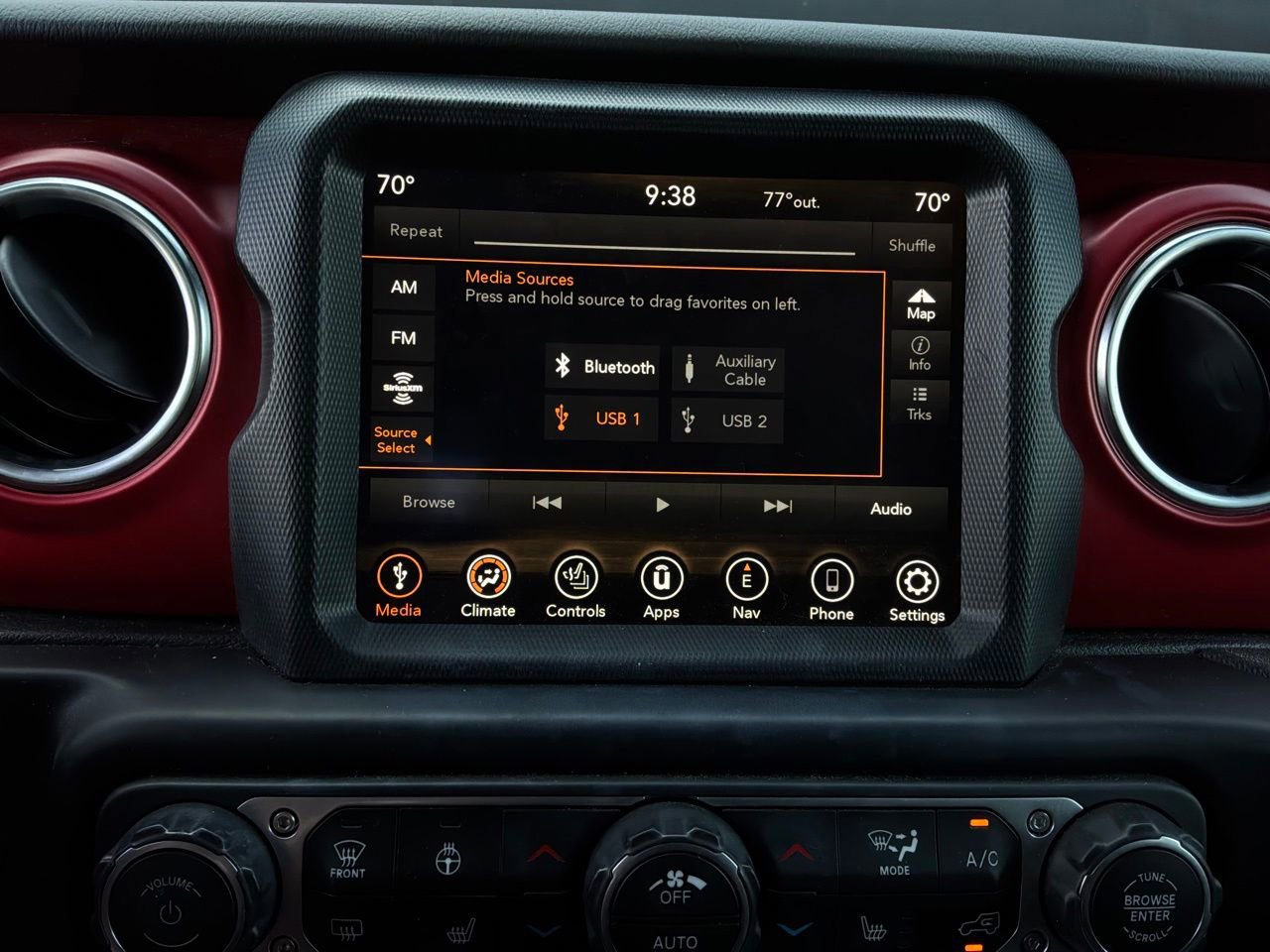 Used 2022 Jeep Gladiator Rubicon w/ LED Lighting Group AWD/4WD image 24