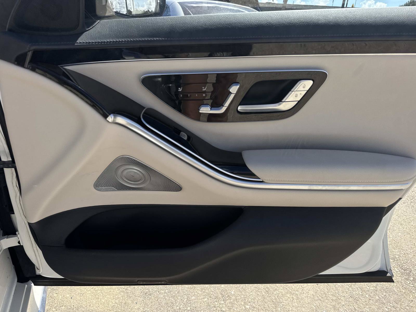 Used 2022 Mercedes-Benz S 500 4MATIC image 15