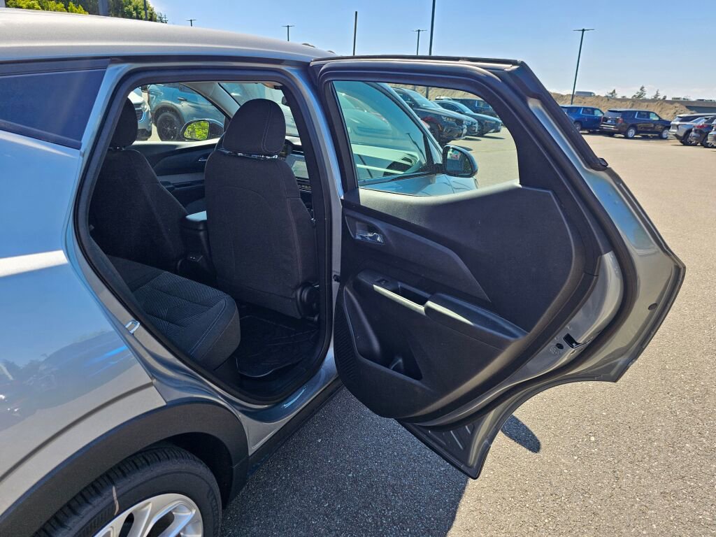New 2027 Chevrolet Bolt LT w/ Comfort Package FWD image 24