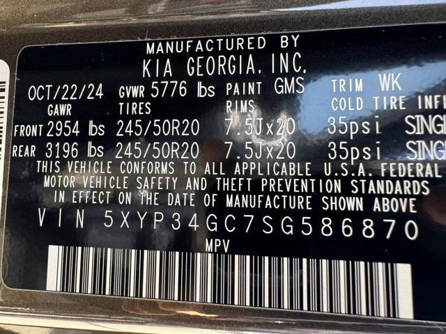 Used 2025 Kia Telluride EX w/ EX Captain's Chair Package FWD image 39