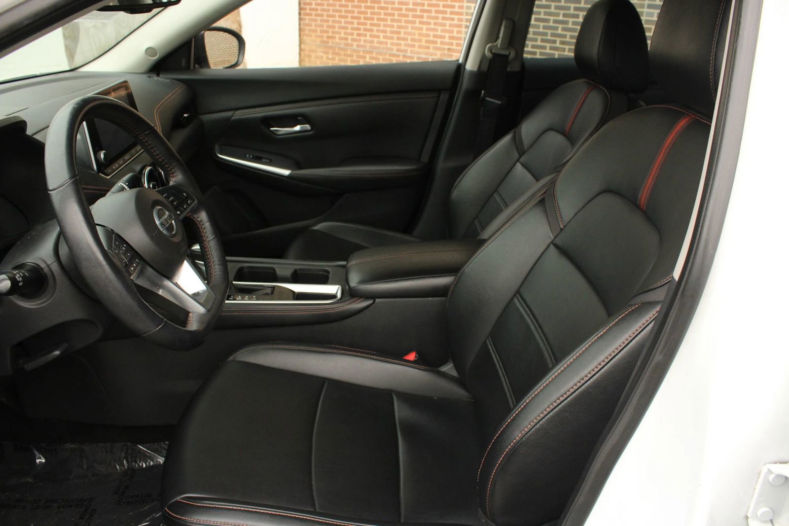 Used 2021 Nissan Sentra SR w/ SR Premium Package FWD image 12