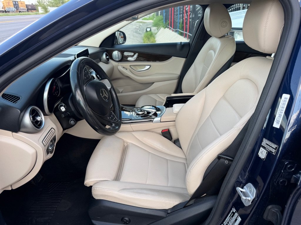 Used 2015 Mercedes-Benz C 300 4MATIC Sedan w/ Premium 1 Package image 28