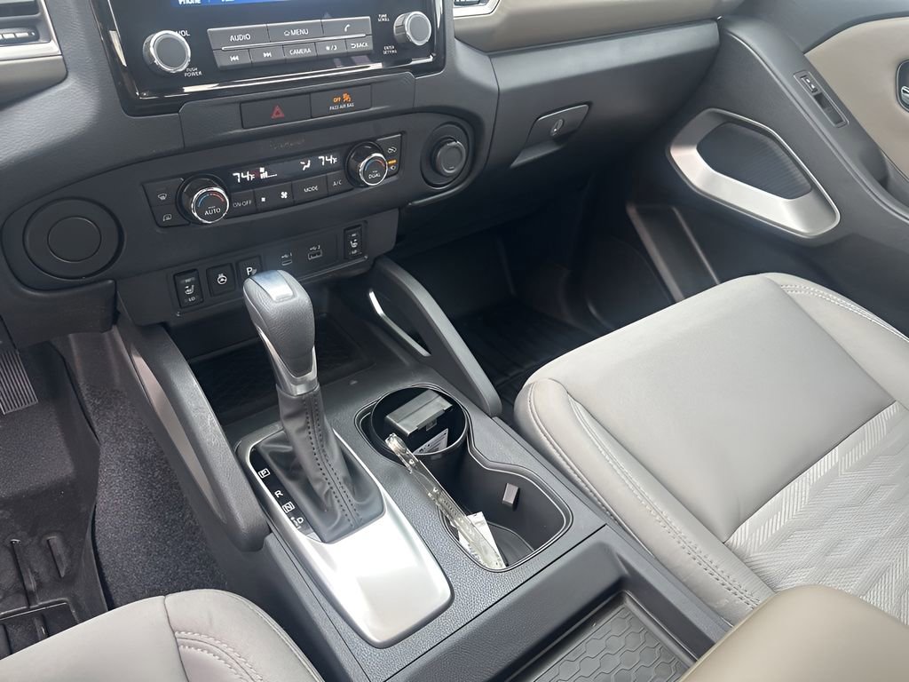 Used 2022 Nissan Frontier SV image 37