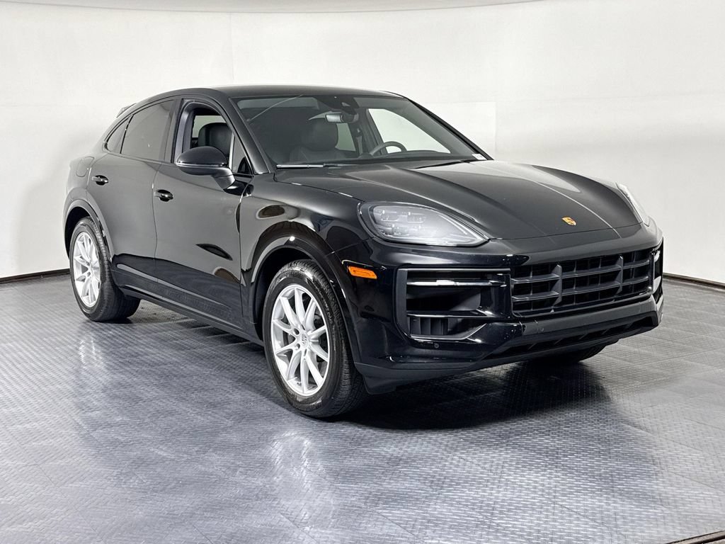Certified 2024 Porsche Cayenne Coupe AWD/4WD image 9