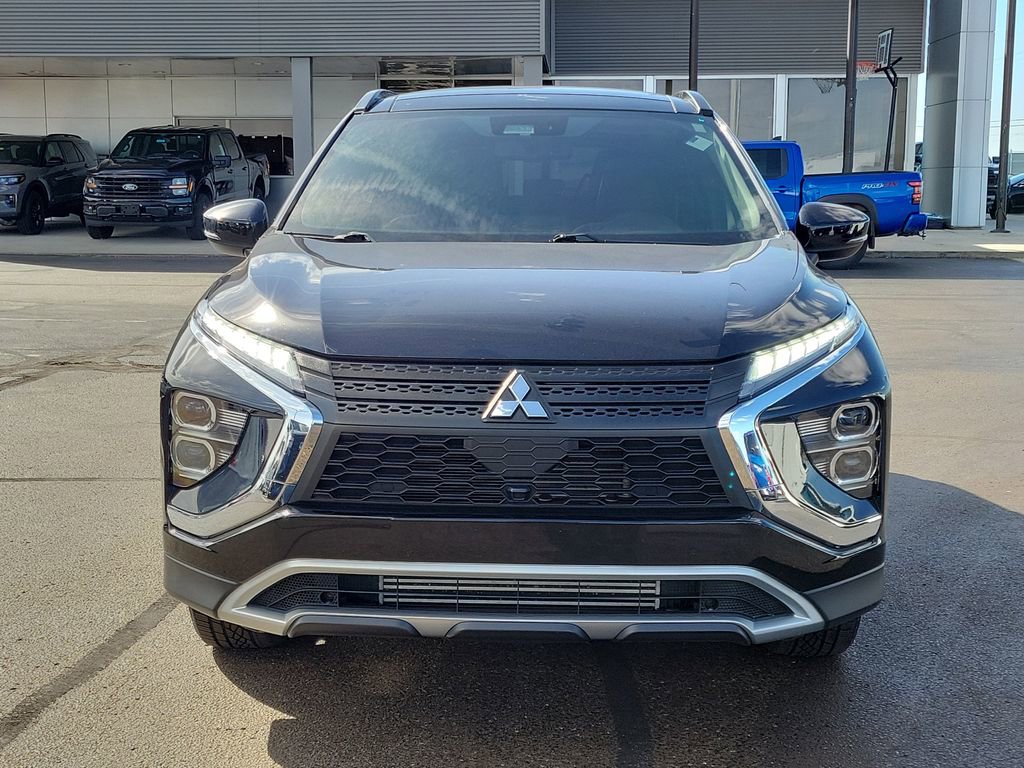Used 2022 Mitsubishi Eclipse Cross SE image 2
