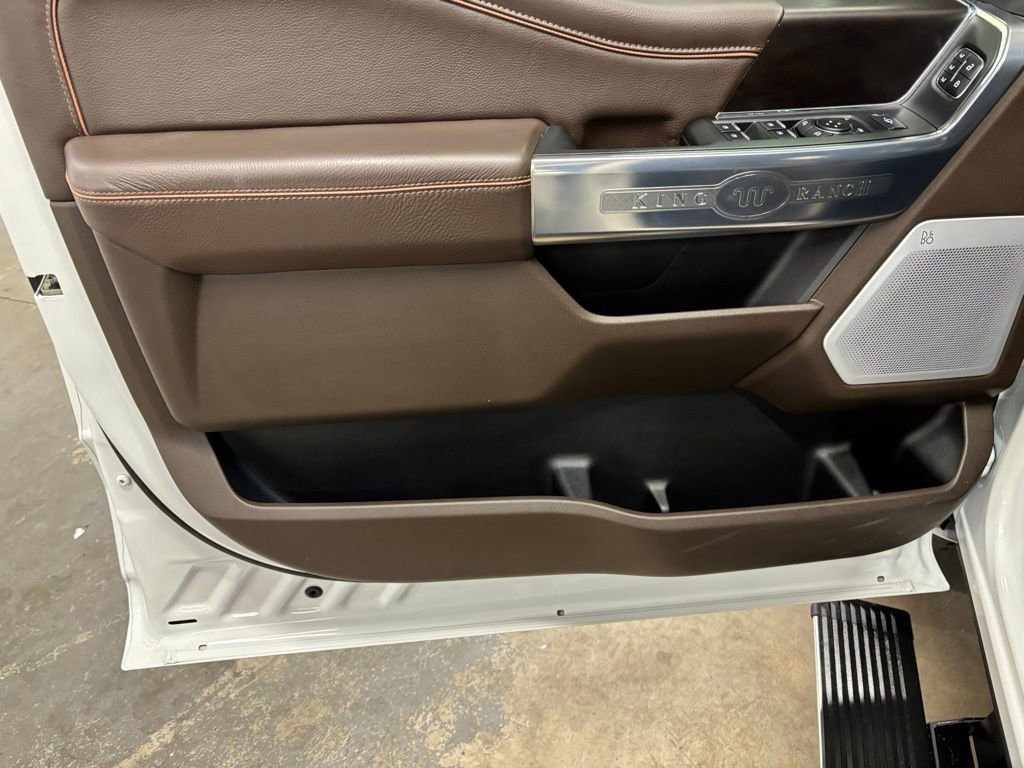 Used 2025 Ford F350 King Ranch w/ FX4 Off-Road Package image 18