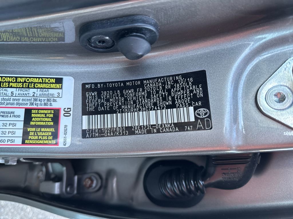 Used 2017 Toyota Corolla LE image 21