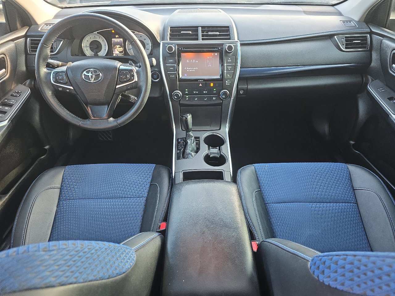 Used 2016 Toyota Camry SE image 26