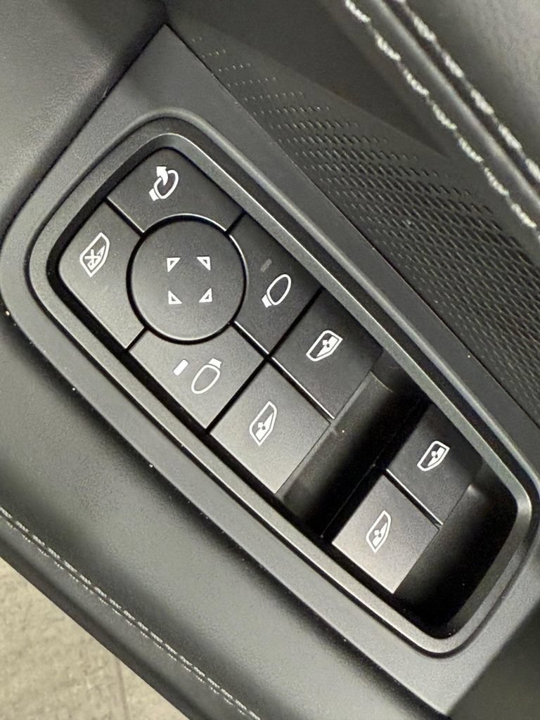 New 2025 Porsche Taycan AWD/4WD image 24