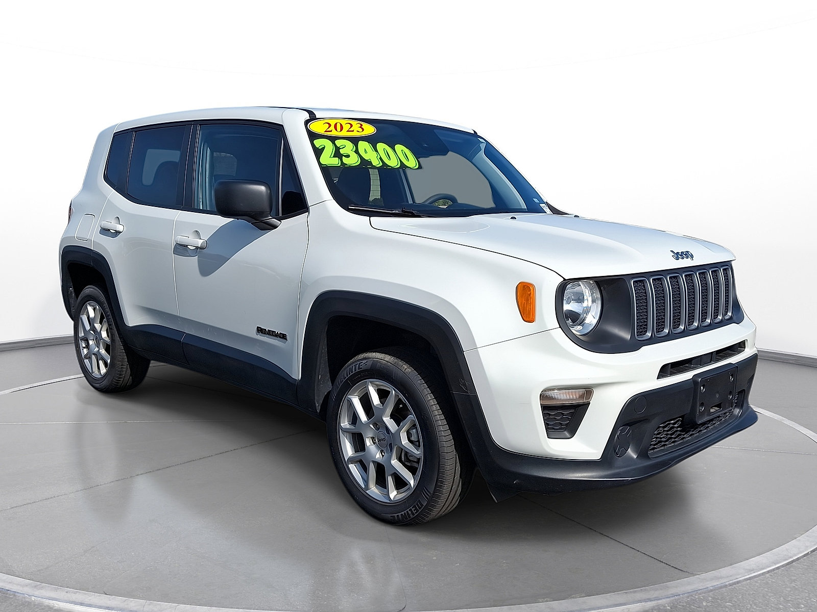 Used 2023 Jeep Renegade Latitude AWD/4WD image 1