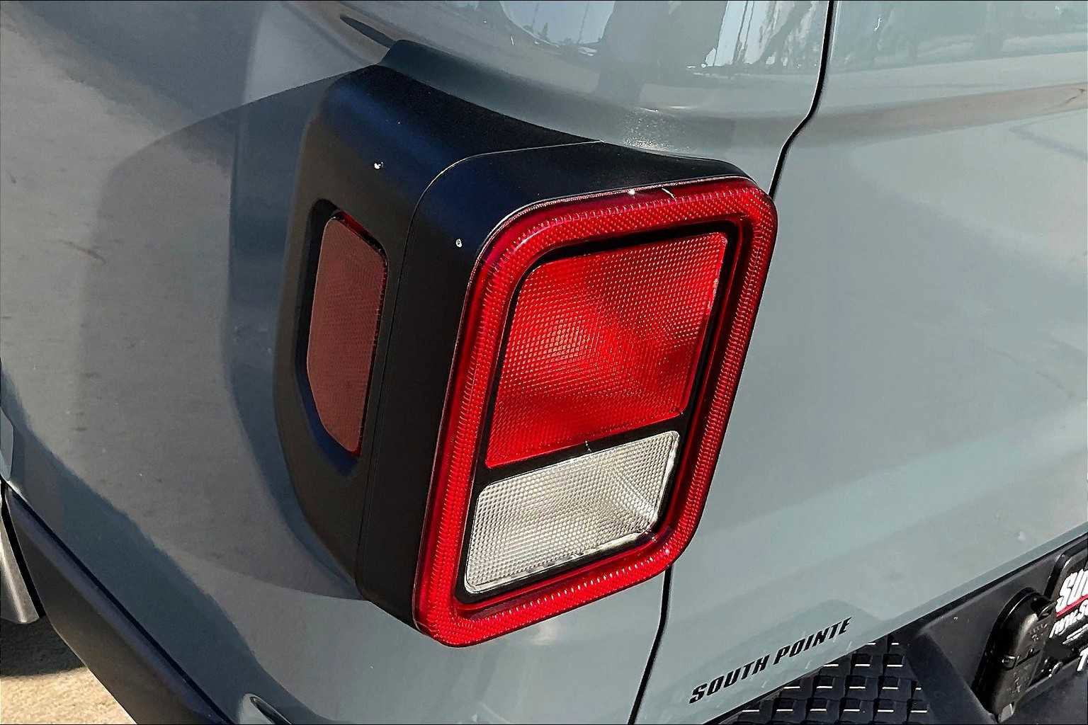 New 2025 Jeep Gladiator Sport image 14