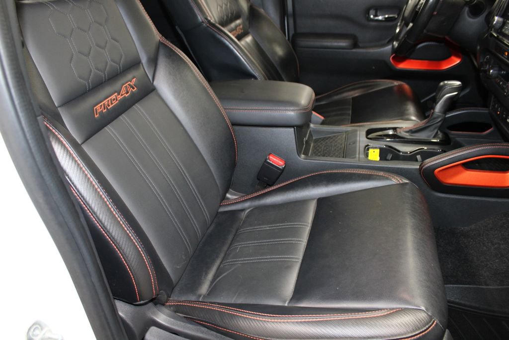 Used 2023 Nissan Frontier PRO-4X w/ Pro-4X Premium Package image 27