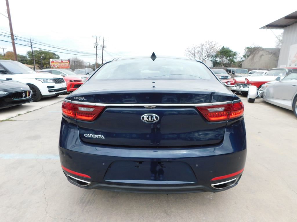 Used 2017 Kia Cadenza Technology FWD image 6