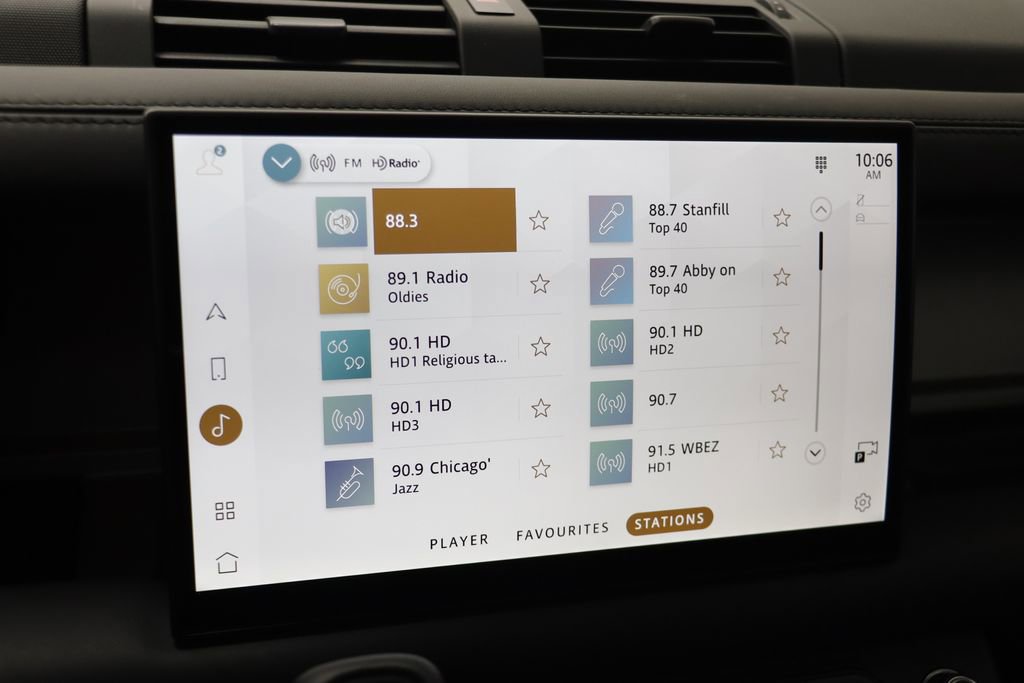 Used 2025 Land Rover Defender 110 Sedona Red Edition image 11