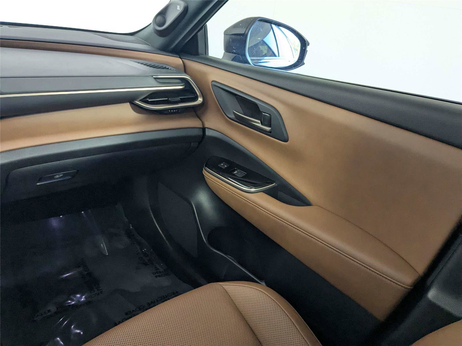 Certified 2025 Toyota Crown Signia w/ Advanced Technology Package AWD/4WD image 40