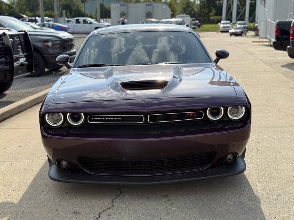 Used 2022 Dodge Challenger R/T w/ Performance Handling Group RWD image 3