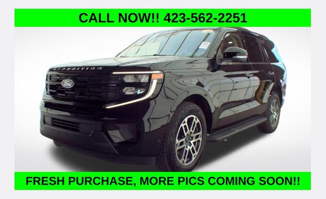 Used 2025 Ford Expedition Active