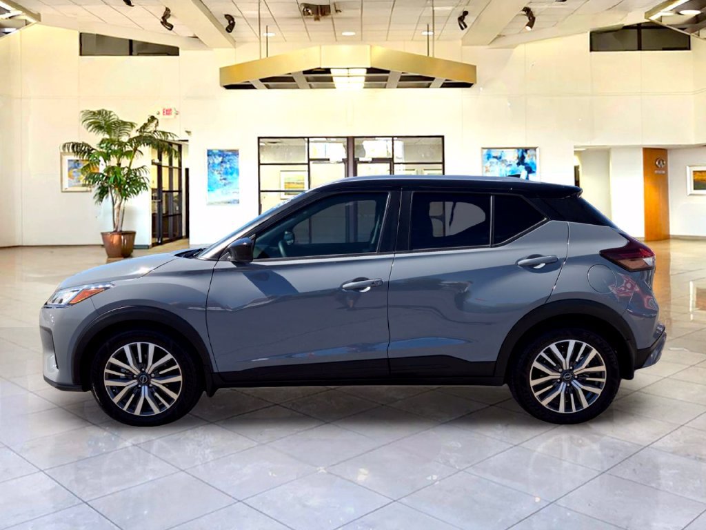 Used 2023 Nissan Kicks SV FWD image 8