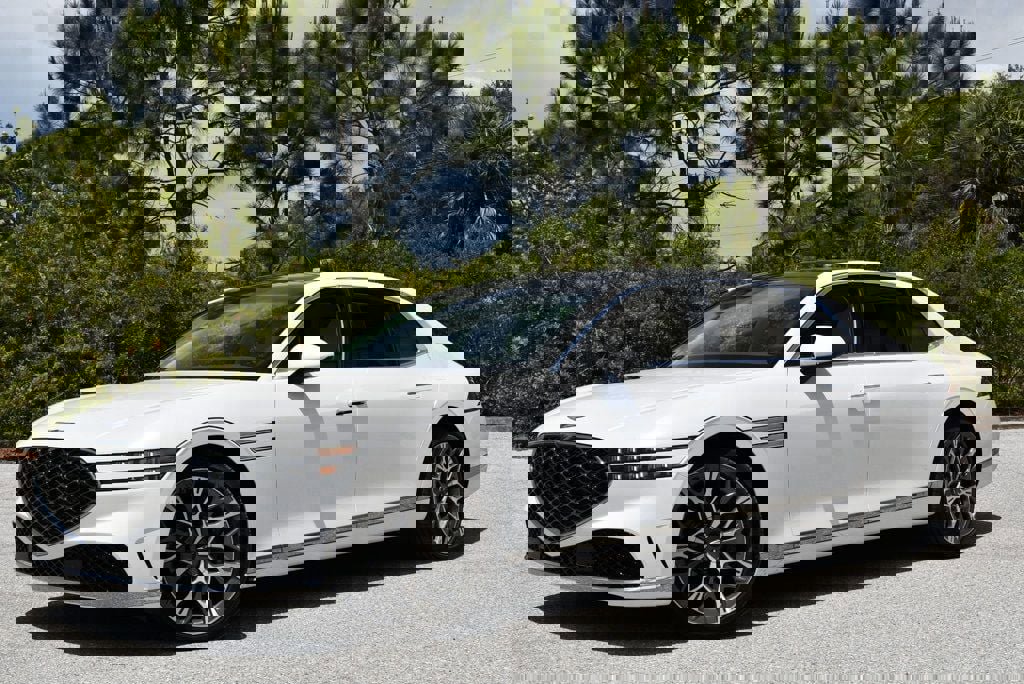 Used 2026 Genesis G90 3.5T video 2