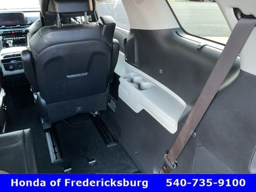 Used 2023 Kia Carnival SX Prestige FWD image 27